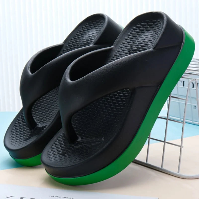 Outdoor slippers Unique features