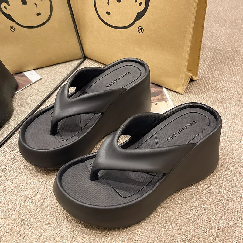 2025Unique Fashion Thick Sole Flip flops