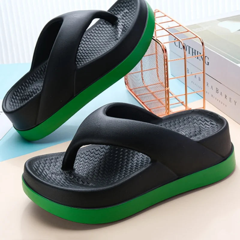 Outdoor slippers Unique features